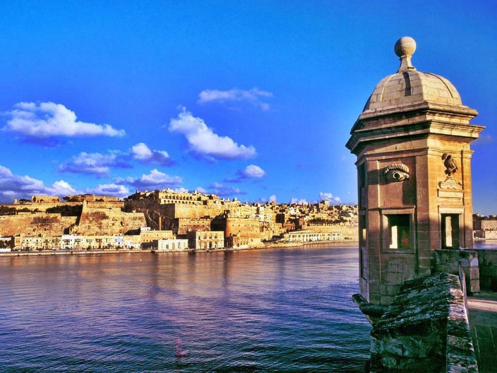 Contemporary, Luxury Apartment With Valletta And Harbour Views สลีมา ภายนอก รูปภาพ